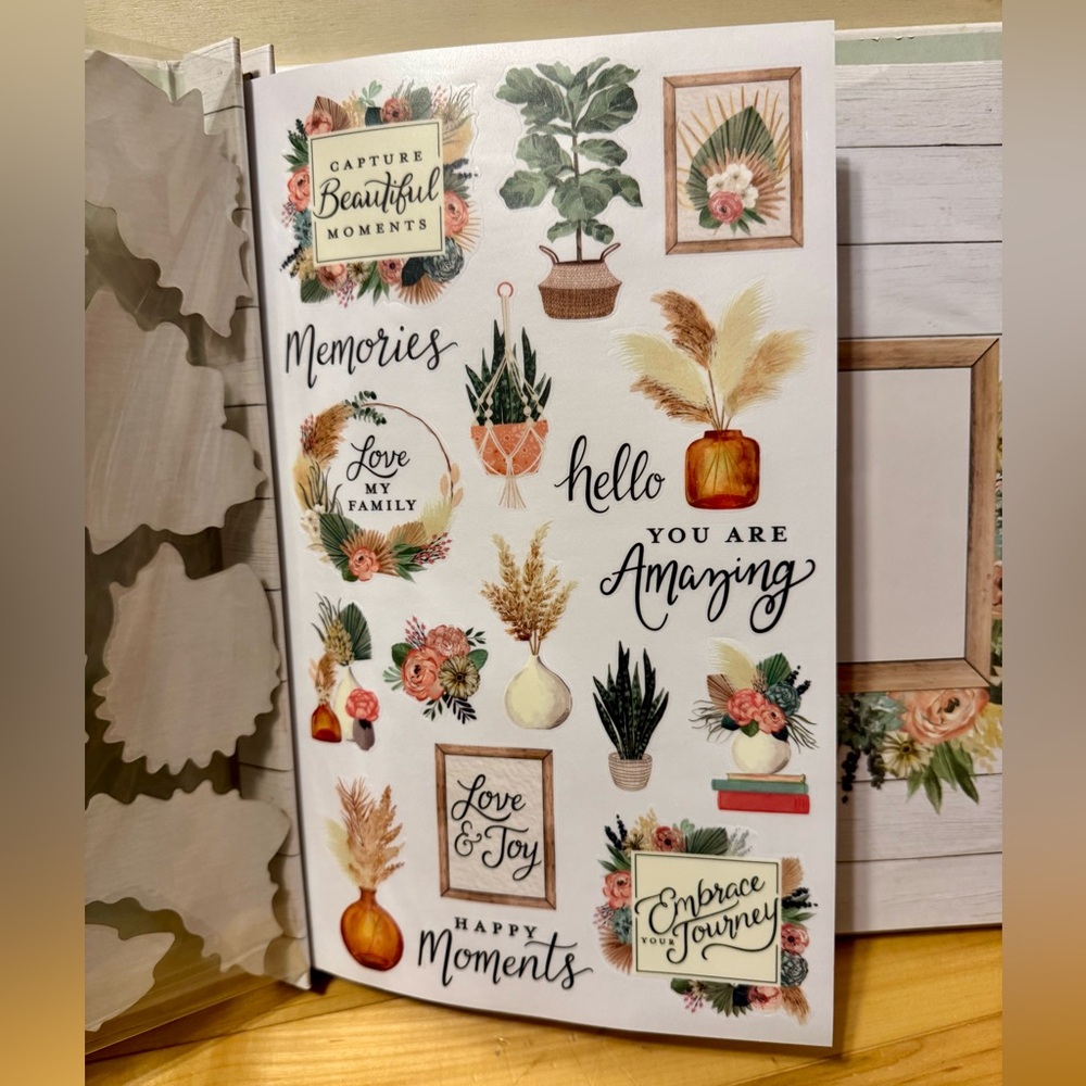 The Paper Studio 12x12 Scrapbook Album NWT – Modern Farmhouse Floral - Picture 4 of 10